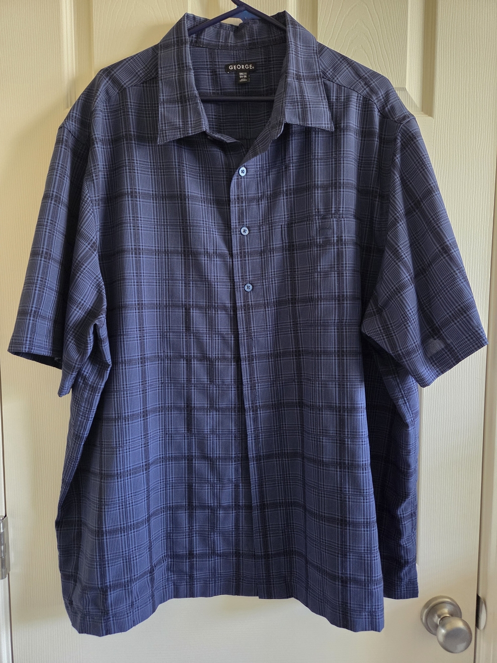 George Men's Navy Plaid Short-Sleeve Button-Down Shirt